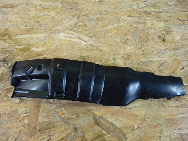 bontott FORD TRANSIT Jobb első Első Dobbetét (Kerékjárati, Műanyag)