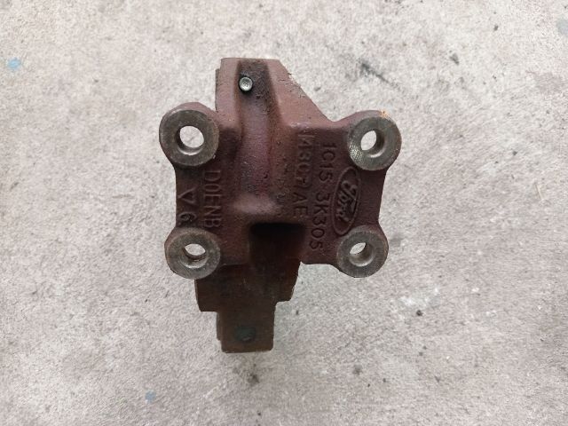 bontott FORD TRANSIT Jobb első Féltengely Tartó