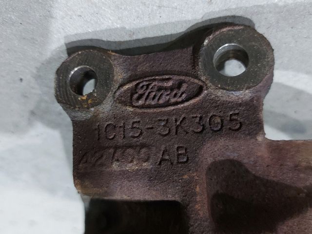 bontott FORD TRANSIT Jobb első Féltengely Tartó