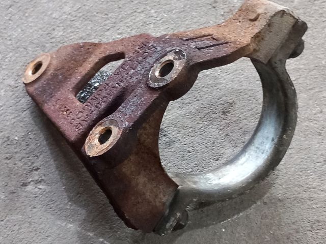 bontott FORD TRANSIT Jobb első Féltengely Tartó