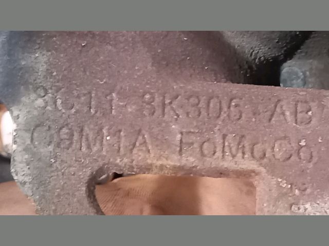 bontott FORD TRANSIT Jobb első Féltengely Tartó