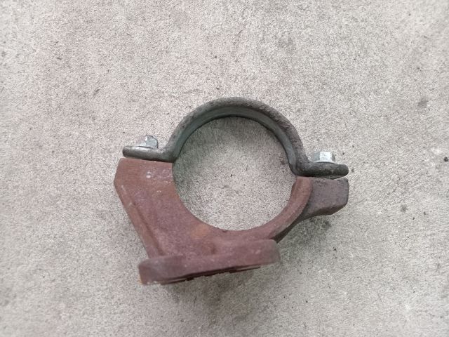 bontott FORD TRANSIT Jobb első Féltengely Tartó