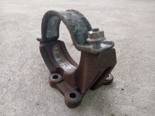 bontott FORD TRANSIT Jobb első Féltengely Tartó