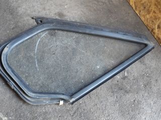 bontott FORD TRANSIT Jobb első Fixüveg (Ajtóban)