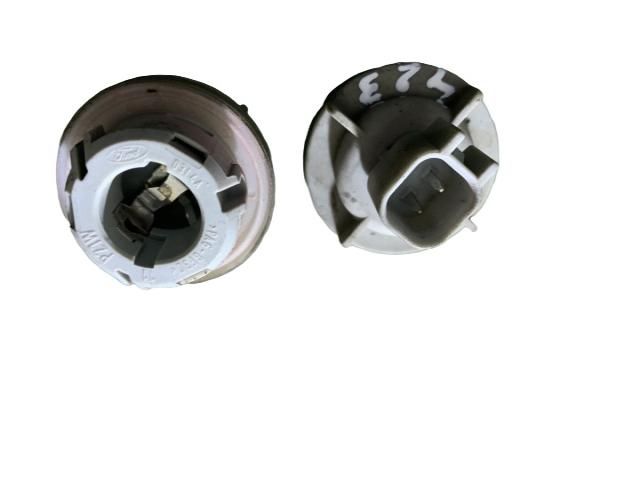 bontott FORD TRANSIT Jobb első Irányjelző Foglalat