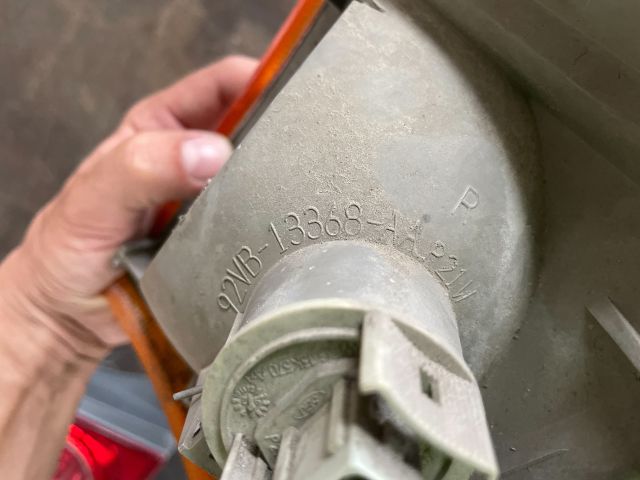 bontott FORD TRANSIT Jobb első Irányjelző