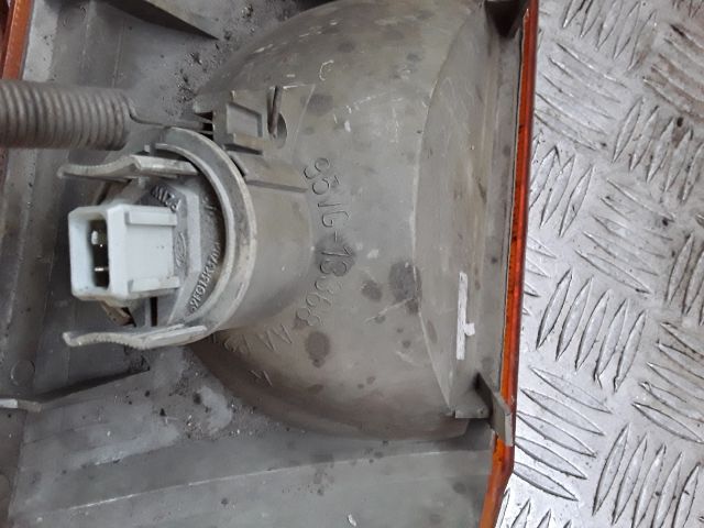 bontott FORD TRANSIT Jobb első Irányjelző