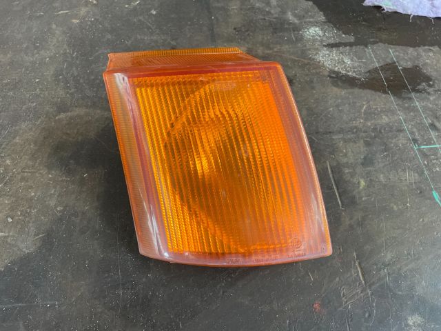 bontott FORD TRANSIT Jobb első Irányjelző