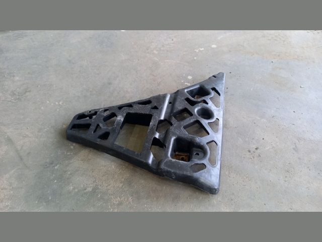 bontott FORD TRANSIT Jobb első Oldal Lökhárító Tartó (Műanyag)