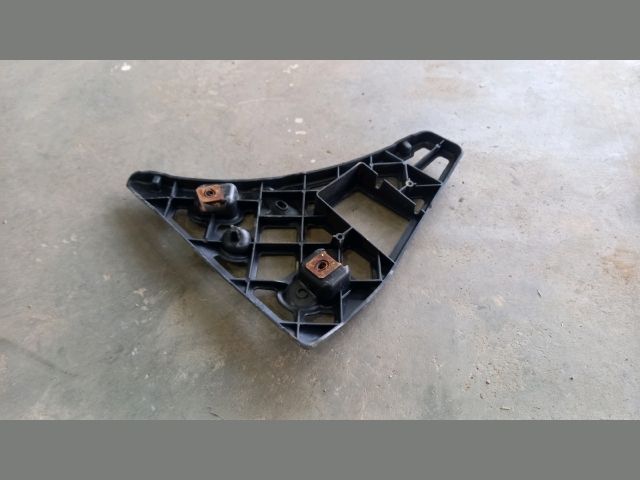 bontott FORD TRANSIT Jobb első Oldal Lökhárító Tartó (Műanyag)