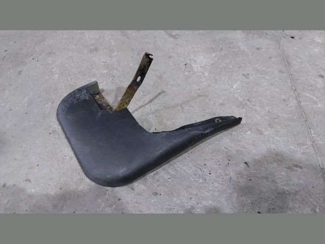 bontott FORD TRANSIT Jobb első Sárvédő Gumi