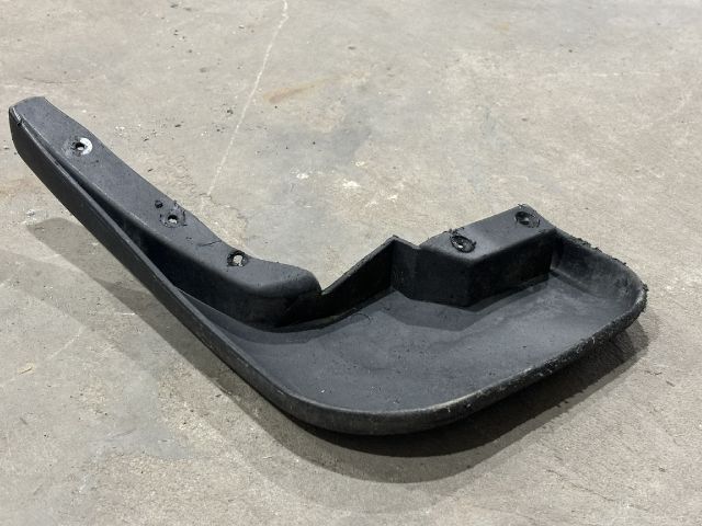 bontott FORD TRANSIT Jobb első Sárvédő Gumi