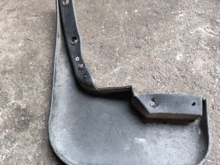 bontott FORD TRANSIT Jobb első Sárvédő Gumi