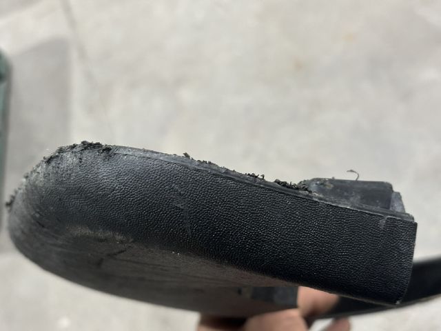 bontott FORD TRANSIT Jobb első Sárvédő Gumi