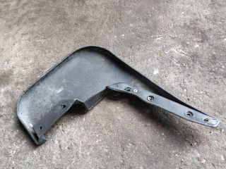 bontott FORD TRANSIT Jobb első Sárvédő Gumi