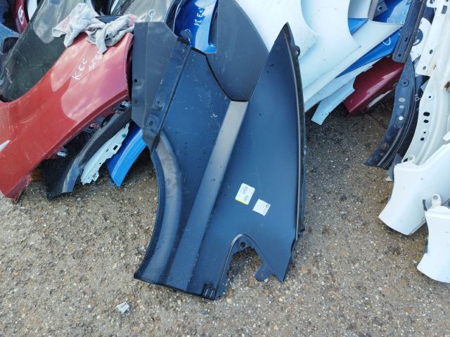 bontott FORD TRANSIT Jobb első Sárvédő