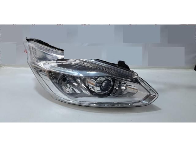 bontott FORD TRANSIT Jobb Fényszóró