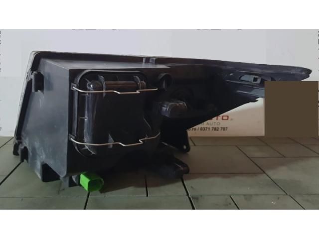 bontott FORD TRANSIT Jobb Fényszóró