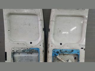 bontott FORD TRANSIT Jobb hátsó Ajtó (Üres lemez)