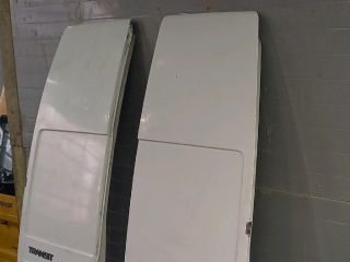 bontott FORD TRANSIT Jobb hátsó Ajtó (Üres lemez)