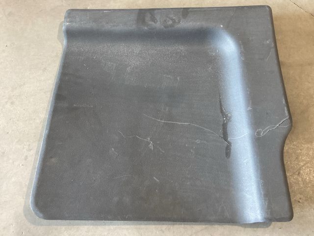 bontott FORD TRANSIT Jobb hátsó Ajtókeret Burkolat