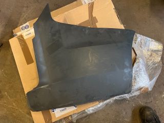 bontott FORD TRANSIT Jobb hátsó Lökhárító Sarok (Műanyag)