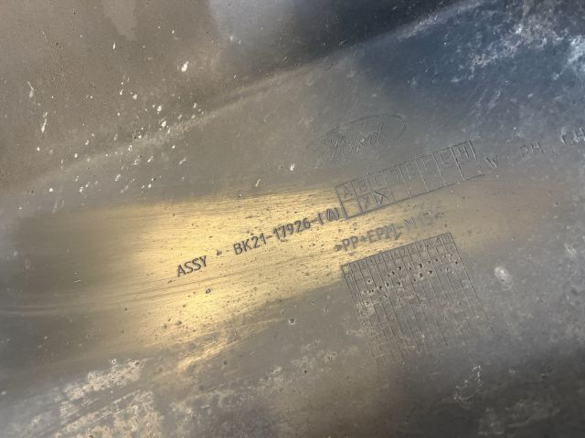 bontott FORD TRANSIT Jobb hátsó Lökhárító Sarok (Műanyag)