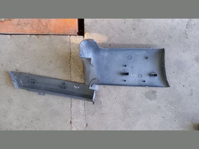 bontott FORD TRANSIT Jobb hátsó Lökhárító Sarok (Műanyag)