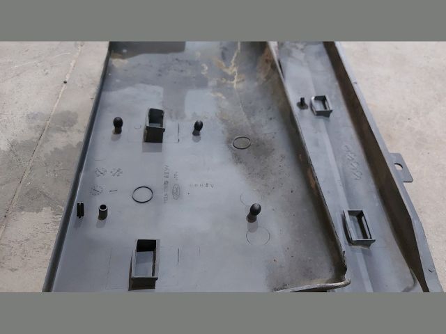 bontott FORD TRANSIT Jobb hátsó Lökhárító Sarok (Műanyag)