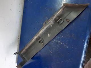 bontott FORD TRANSIT Jobb hátsó Lökhárító Sarok (Műanyag)