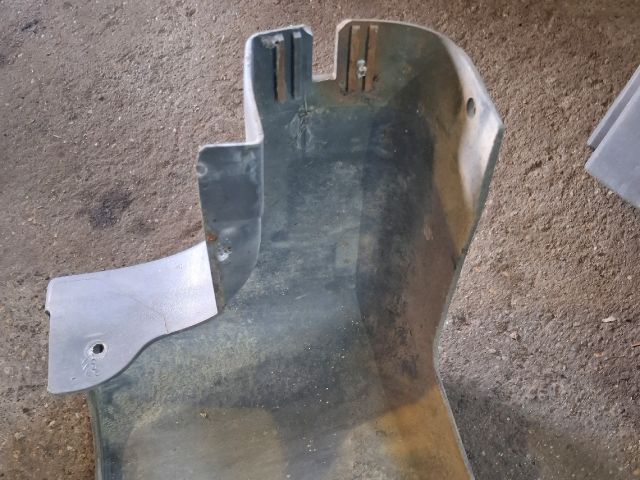 bontott FORD TRANSIT Jobb hátsó Lökhárító Sarok (Műanyag)