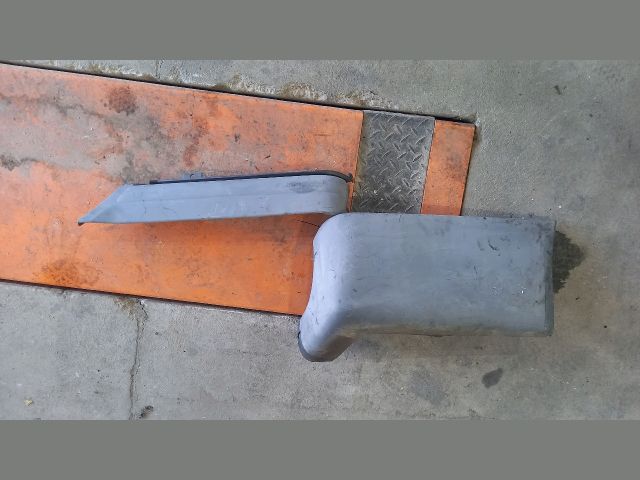 bontott FORD TRANSIT Jobb hátsó Lökhárító