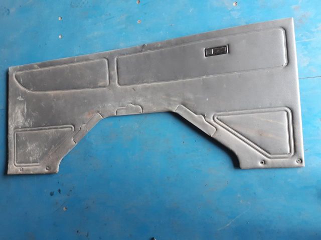 bontott FORD TRANSIT Jobb hátsó Ülés melletti Kárpit