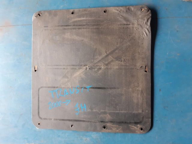 bontott FORD TRANSIT Jobb hátsó Ülés melletti Kárpit