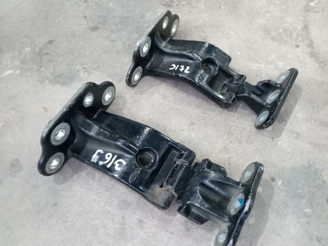 bontott FORD TRANSIT Jobb hátsó Zsanér