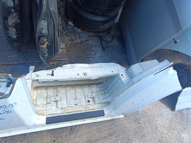 bontott FORD TRANSIT Jobb Küszöb