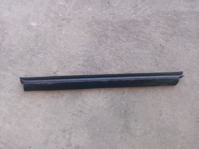 bontott FORD TRANSIT Jobb Szélvédő Alatti Vízelvezető Műanyag