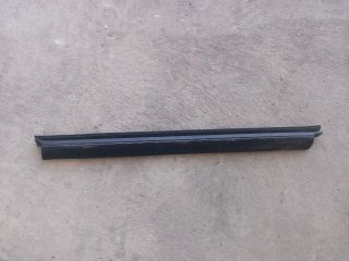 bontott FORD TRANSIT Jobb Szélvédő Alatti Vízelvezető Műanyag