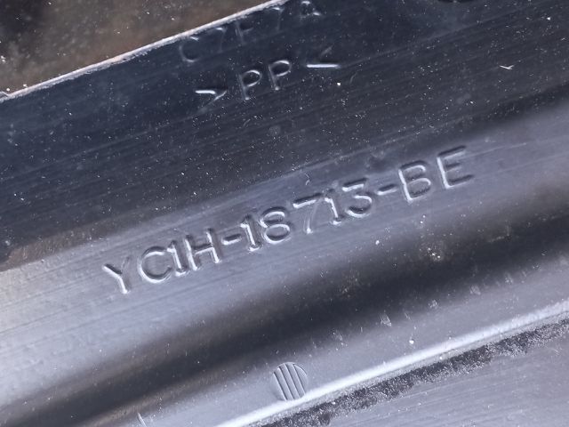 bontott FORD TRANSIT Jobb Szélvédő Alatti Vízelvezető Műanyag