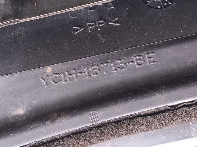 bontott FORD TRANSIT Jobb Szélvédő Alatti Vízelvezető Műanyag