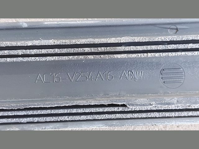 bontott FORD TRANSIT Jobb Tolóajtó Díszléc