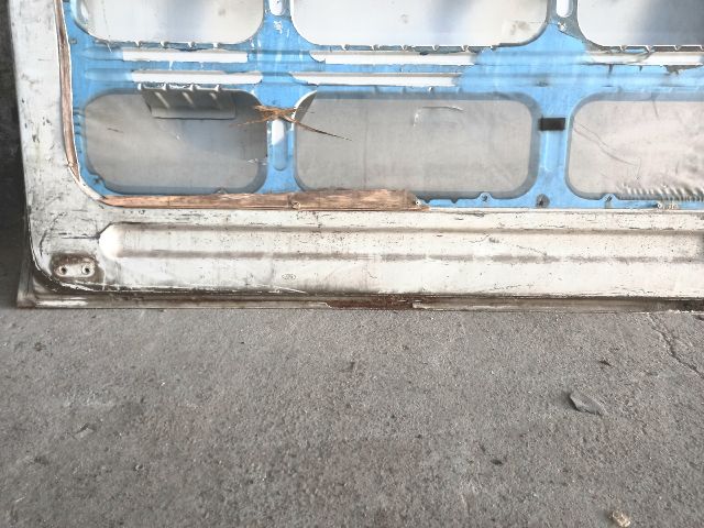 bontott FORD TRANSIT Jobb Tolóajtó (Üres lemez)