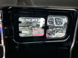 bontott FORD TRANSIT Jobb Tolóajtó (Üres lemez)