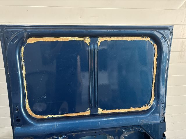 bontott FORD TRANSIT Jobb Tolóajtó (Üres lemez)