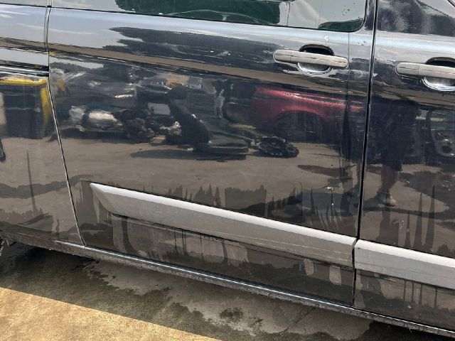 bontott FORD TRANSIT Jobb Tolóajtó (Üres lemez)