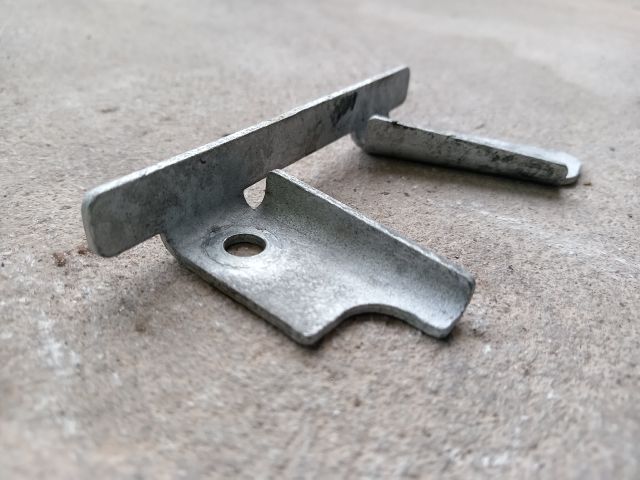 bontott FORD TRANSIT Jobb Tolóajtó Zárszerkezet