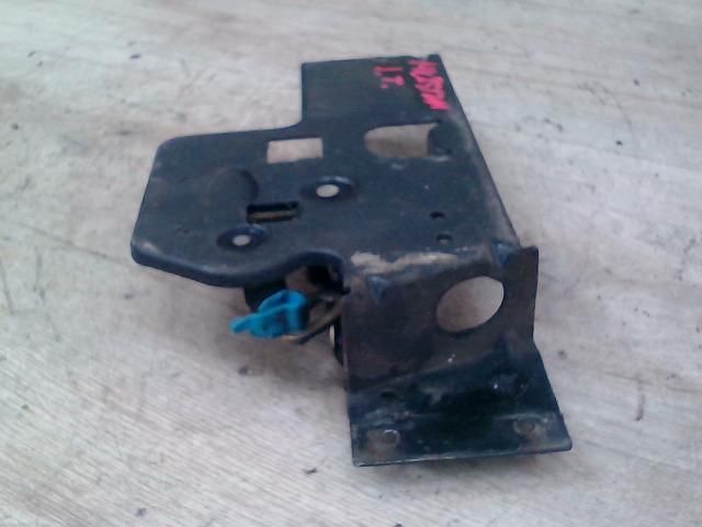 bontott FORD TRANSIT Jobb Tolóajtó Zárszerkezet