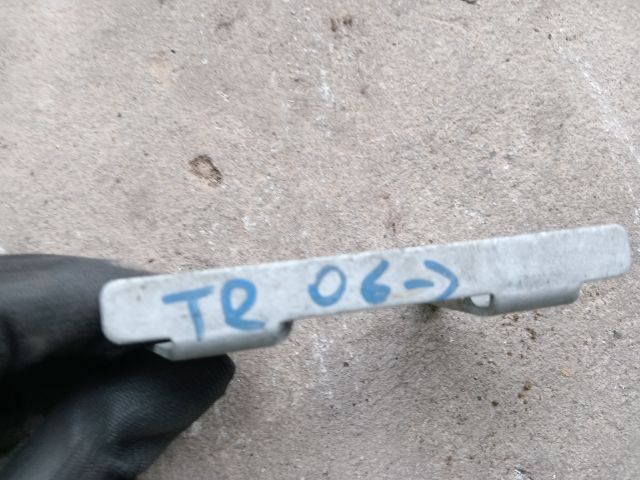 bontott FORD TRANSIT Jobb Tolóajtó Zárszerkezet