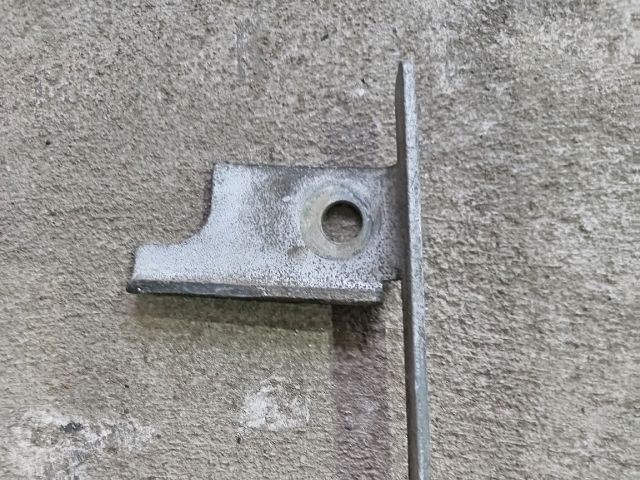 bontott FORD TRANSIT Jobb Tolóajtó Zárszerkezet