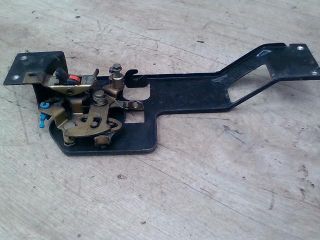 bontott FORD TRANSIT Jobb Tolóajtó Zárszerkezet